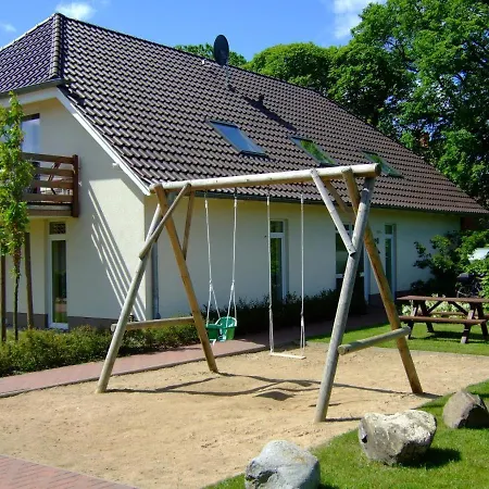 아파트 4 Sterne Huehnergott Mit Terrasse Und Sauna 로베