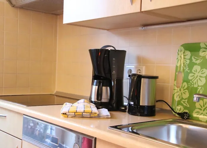 4 Sterne Huehnergott Mit Terrasse Und Sauna לובה